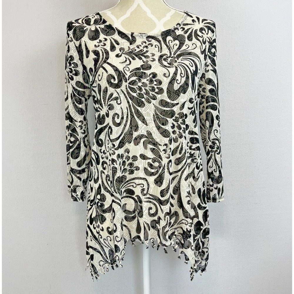 CHICO'S Travelers Top‎ Womens Size 1 Medium Curved Fringe Hem Black Floral